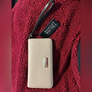 Badgley Mischka Cream Pebbled Wristlet Clutch with Gold Logo